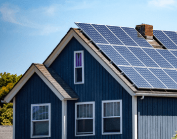A picture of a residential solar power system
