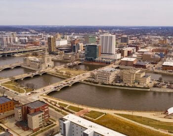 A picture of Cedar Rapids, the second most populated city in Iowa