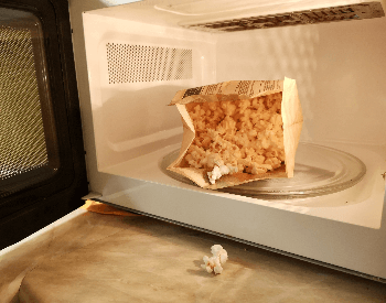 A picture of microwave popcorn