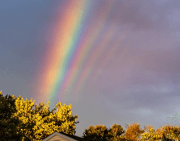 A picture of a supernumerary rainbow