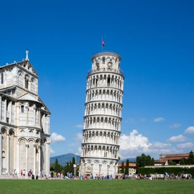 A Picture of the Leaning Tower of Pisa