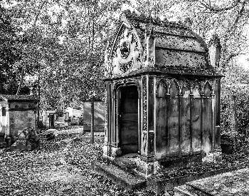 A picture of a mausoleum in Paris, France