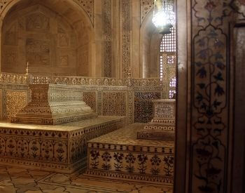 A picture of a tomb inside the Taj Mahal