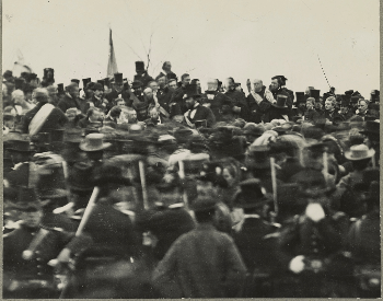 A picture of Abraham Lincoln giving the Gettysburg Address months after the Battle of Gettysburg