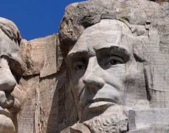 A close-up picture of Abraham Lincoln on Mount Rushmore