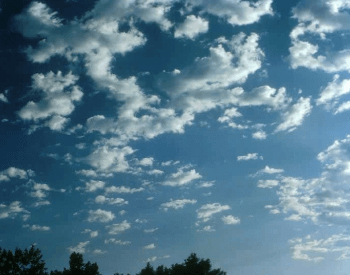 A picture of altocumulus clouds