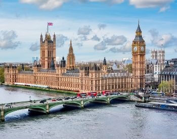 A picture of Big Ben during the day