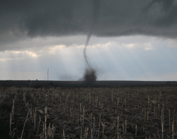 A Picture of an EF0 tornado on 04-14-2012
