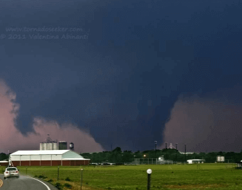 A picture of an EF3 Tornado