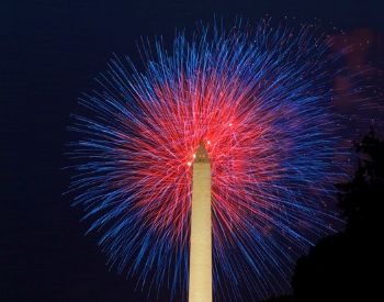 A picture of the Washington Monument and fireworks