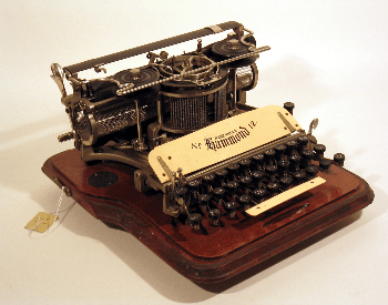 A picture of the Hammond No. 12 typewriter from 1905