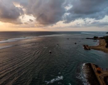 A picture of the Indian Ocean near Indonesia, Asia