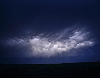 Intracloud lightning within one cloud