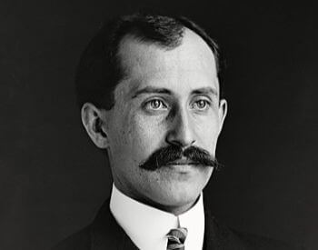 A picture of Oriville Wright in a 1905 picture