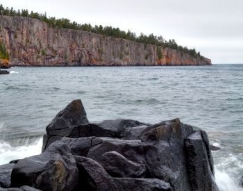 A picture of Shovel Head Point cliffs on Lake Superior