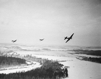 A picture of Soviet aircraft in formation in December 1941