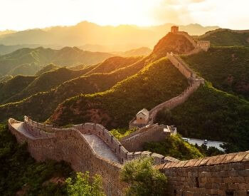 A picture of the Great Wall of China during sunset