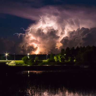 A Picture of a Thunderstorm