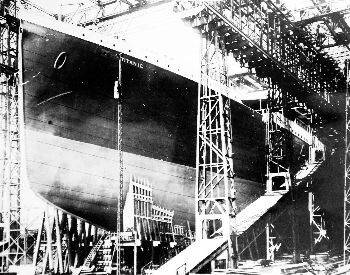 A picture of the Titanic being built in dry dock
