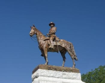 A picture of the Ulysses S. Grant memorial in Chicago, Illinois