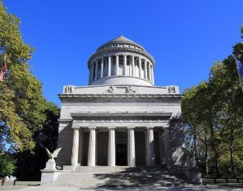 A picture of Ulysses Grant's Tomb in New York City, New York