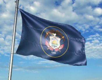 A picture of the flag for the U.S. state of Utah
