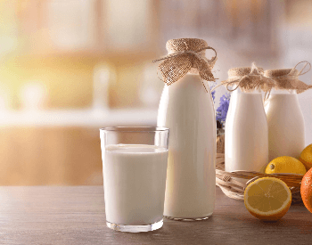 A picture of white milk